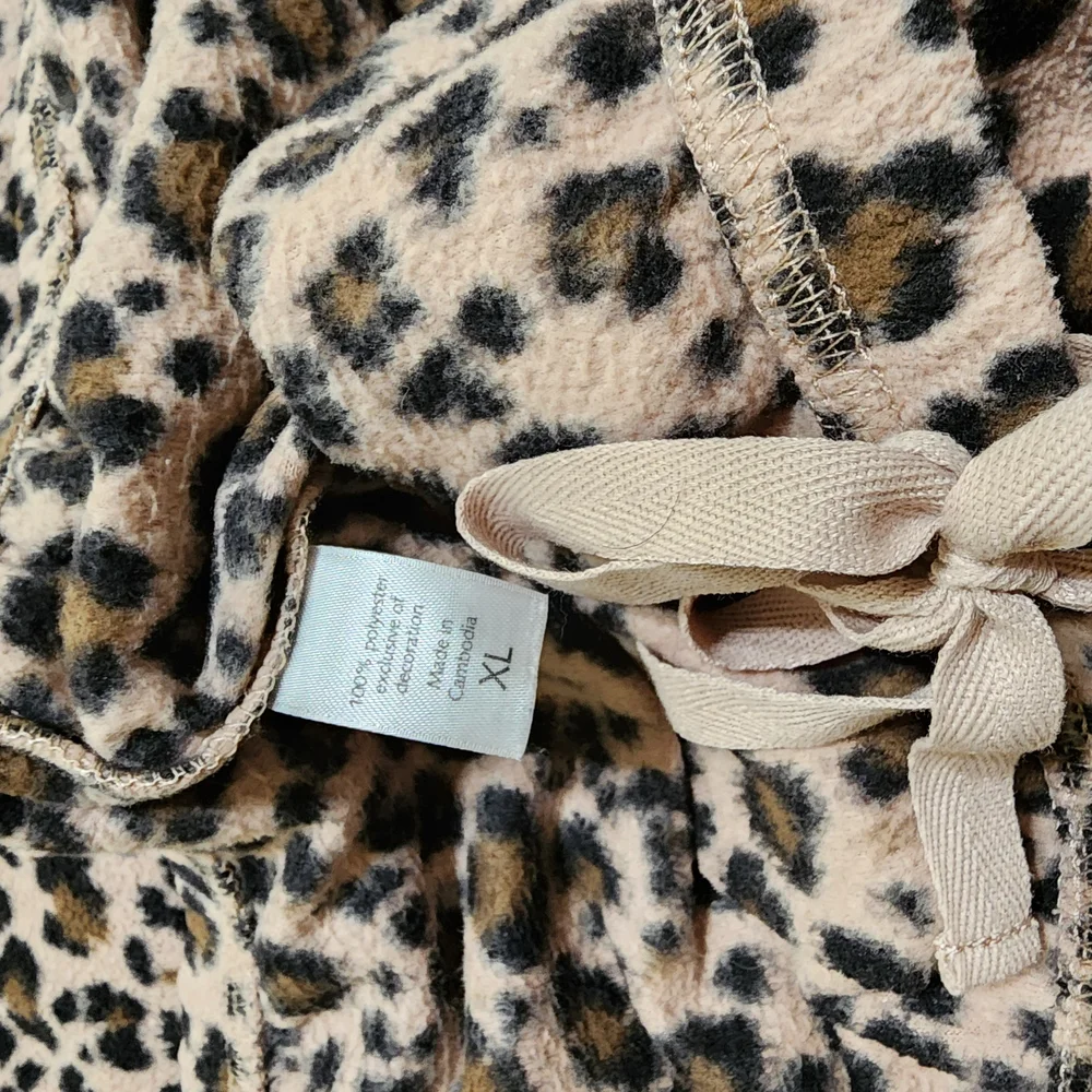 Midnight by Carole Hochman Leopard Print Pajamas - Picture 5 of 8